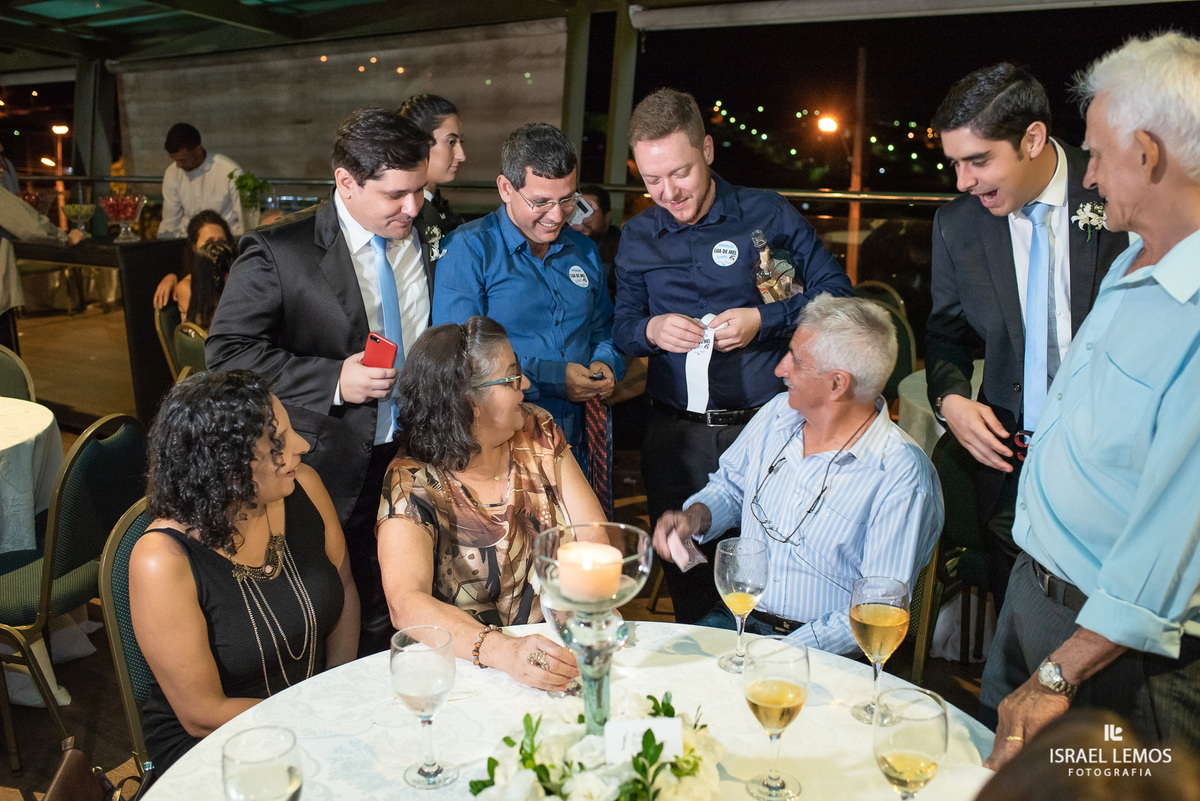 Casamento, realizado na igreja São Sebastião na cidade de Para de minas/MG, fotografia registrada pelo fotógrafo de casamento Israel Lemos.