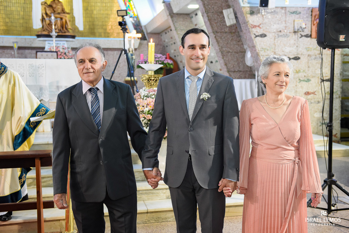 Casamento, realizado na Igreja Nossa senhora da piedade na cidade de Para de minas/MG, fotografia registrada pelo fotógrafo de casamento Israel Lemos.