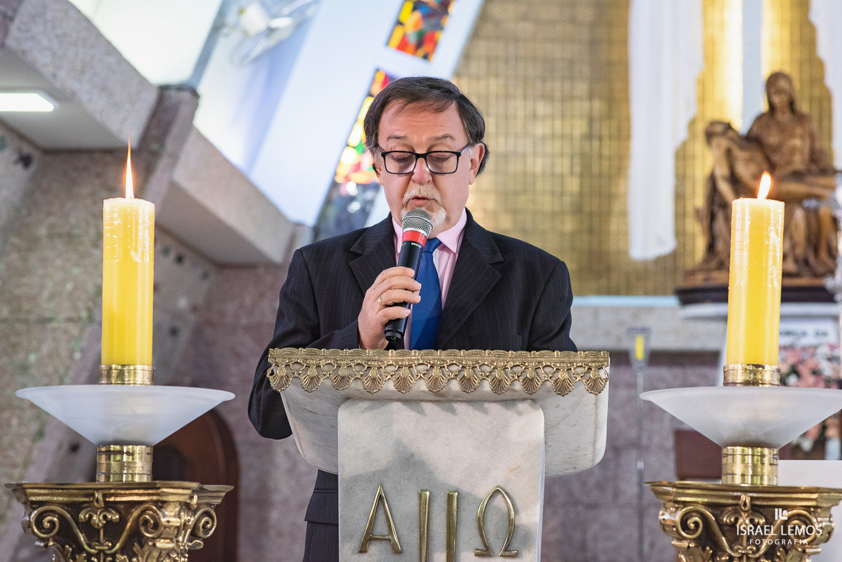 Casamento, realizado na Igreja Nossa senhora da piedade na cidade de Para de minas/MG, fotografia registrada pelo fotógrafo de casamento Israel Lemos.