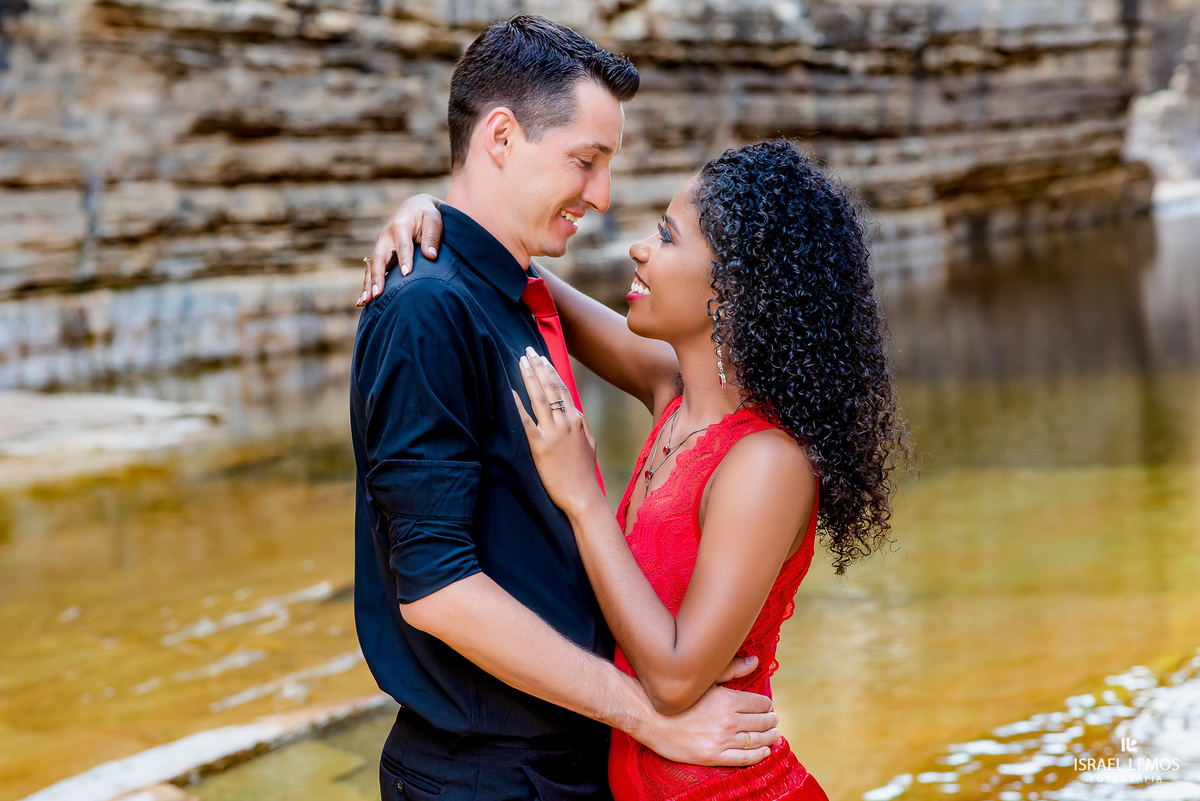  Pré casamento, realizado na cidadeCapitolio em esparcas furna, fotografia registrada pelo fotógrafo de casamento Israel Lemos.