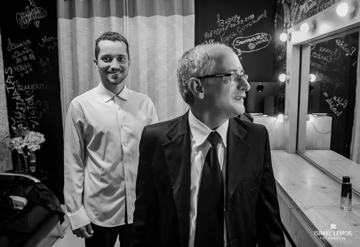 dia de noivo realizado  no salao da Lucas Rogello na cidade de Pitangui MG, na setima vila do ouro fotografia registrada pelo fotógrafo de casamento Israel Lemos.