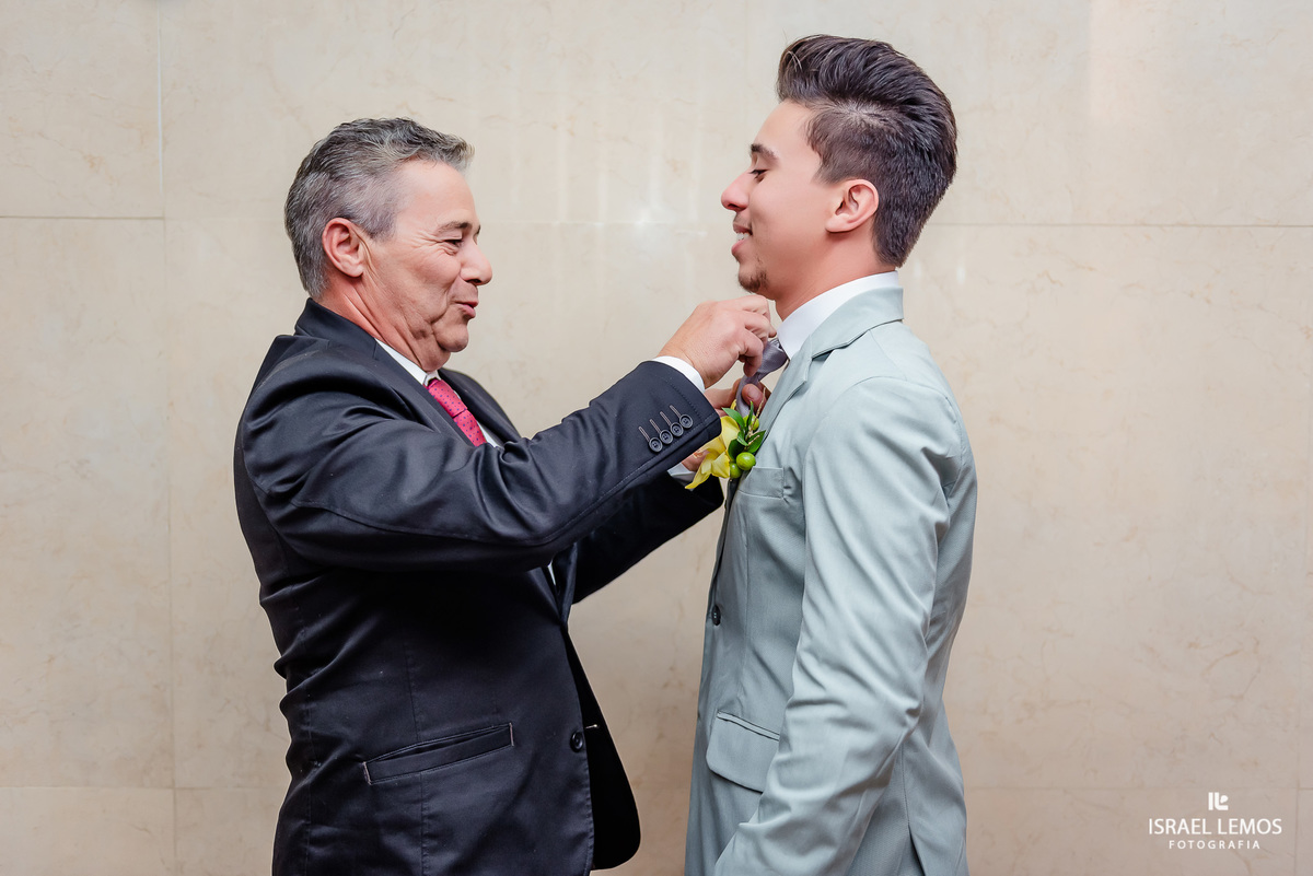 Casamento, realizado na igreja Betel na cidade de juatuba Mg para de minas, fotografia registrada pelo fotógrafo de casamento Israel Lemos.