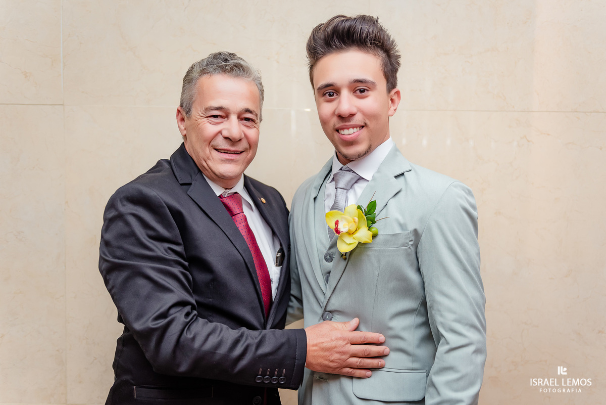 Casamento, realizado na igreja Betel na cidade de juatuba Mg para de minas, fotografia registrada pelo fotógrafo de casamento Israel Lemos.