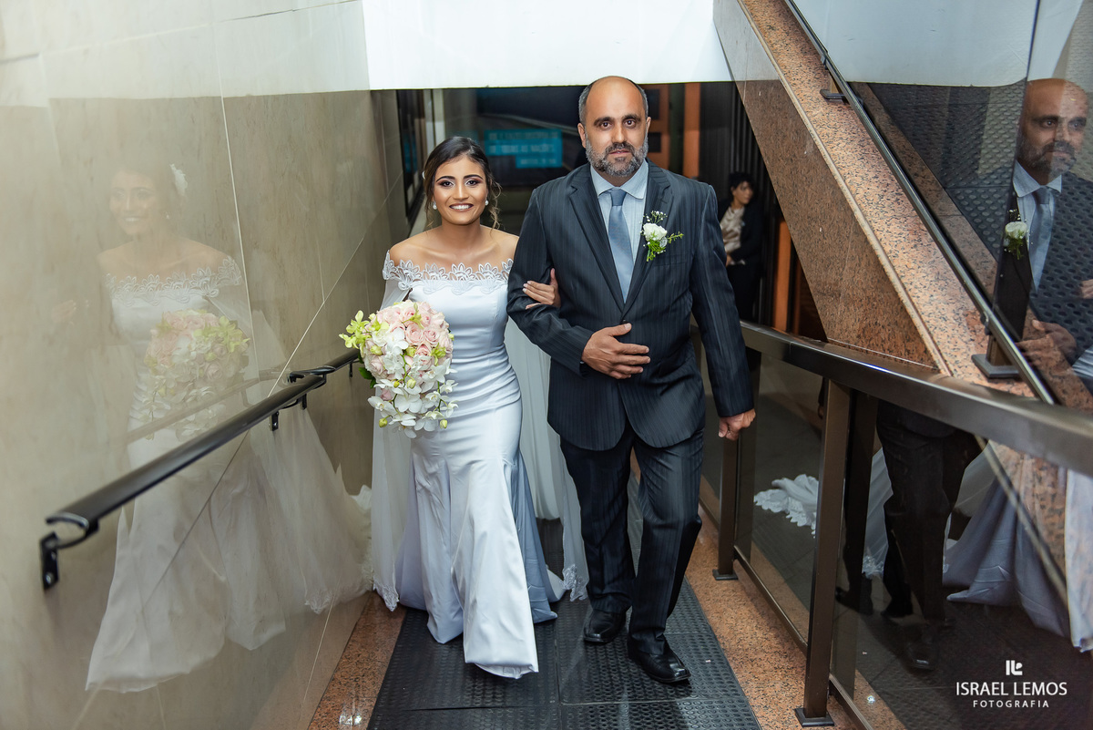 Casamento, realizado na igreja Betel na cidade de juatuba Mg para de minas, fotografia registrada pelo fotógrafo de casamento Israel Lemos.Casamento, realizado na igreja Betel na cidade de juatuba Mg para de minas, fotografia registrada pelo fotógrafo de 