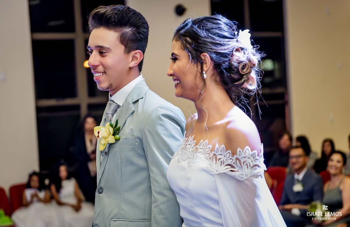 Casamento, realizado na igreja Betel na cidade de juatuba Mg para de minas, fotografia registrada pelo fotógrafo de casamento Israel Lemos.