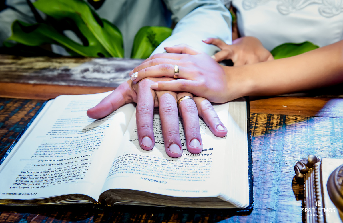 Casamento, realizado na igreja Betel na cidade de juatuba Mg para de minas, fotografia registrada pelo fotógrafo de casamento Israel Lemos.