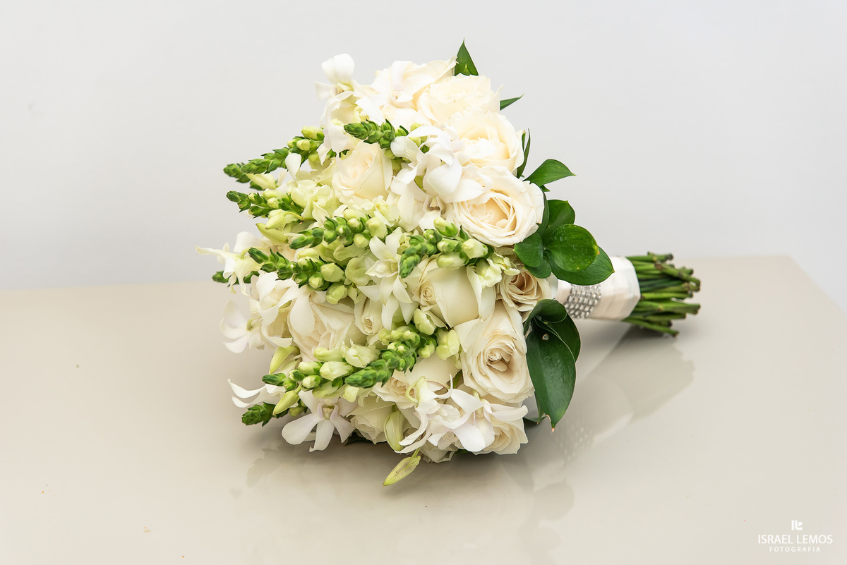 Casamento do Wesley e Leticia, realizado na Igreja São Sebastiao na cidade de Para de minas/MG, fotografia registrada pelo fotógrafo de casamento Israel Lemos.