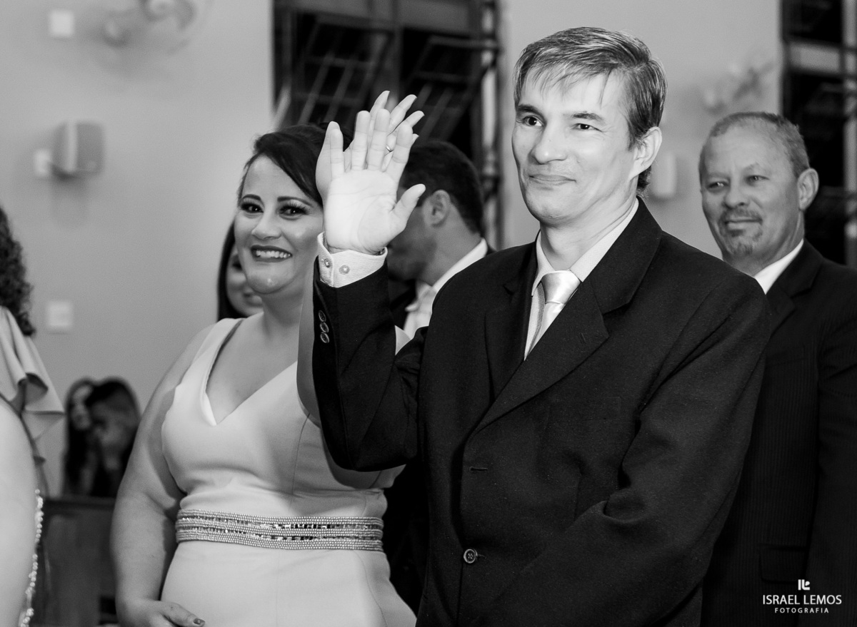 Casamento do Wesley e Leticia, realizado na Igreja São Sebastiao na cidade de Para de minas/MG, fotografia registrada pelo fotógrafo de casamento Israel Lemos.