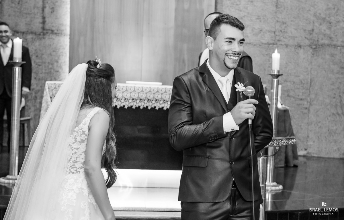 Casamento do Wesley e Leticia, realizado na Igreja São Sebastiao na cidade de Para de minas/MG, fotografia registrada pelo fotógrafo de casamento Israel Lemos.