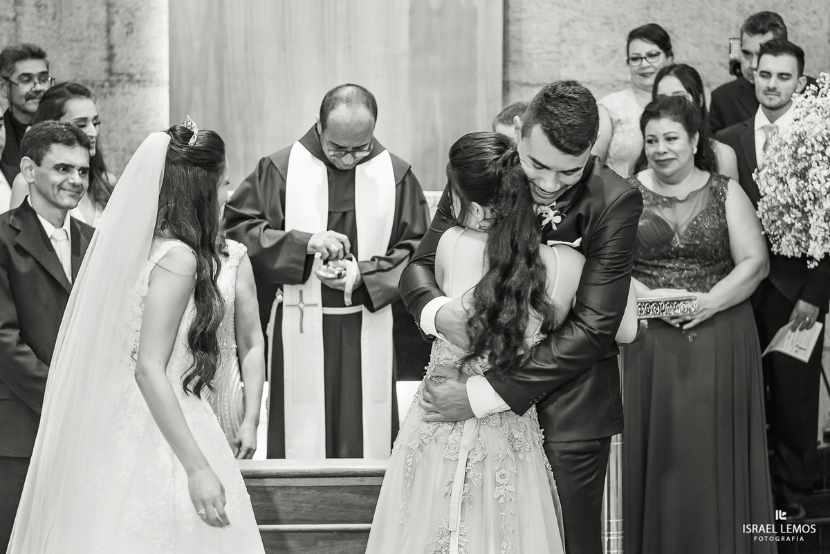 Casamento do Wesley e Leticia, realizado na Igreja São Sebastiao na cidade de Para de minas/MG, fotografia registrada pelo fotógrafo de casamento Israel Lemos.