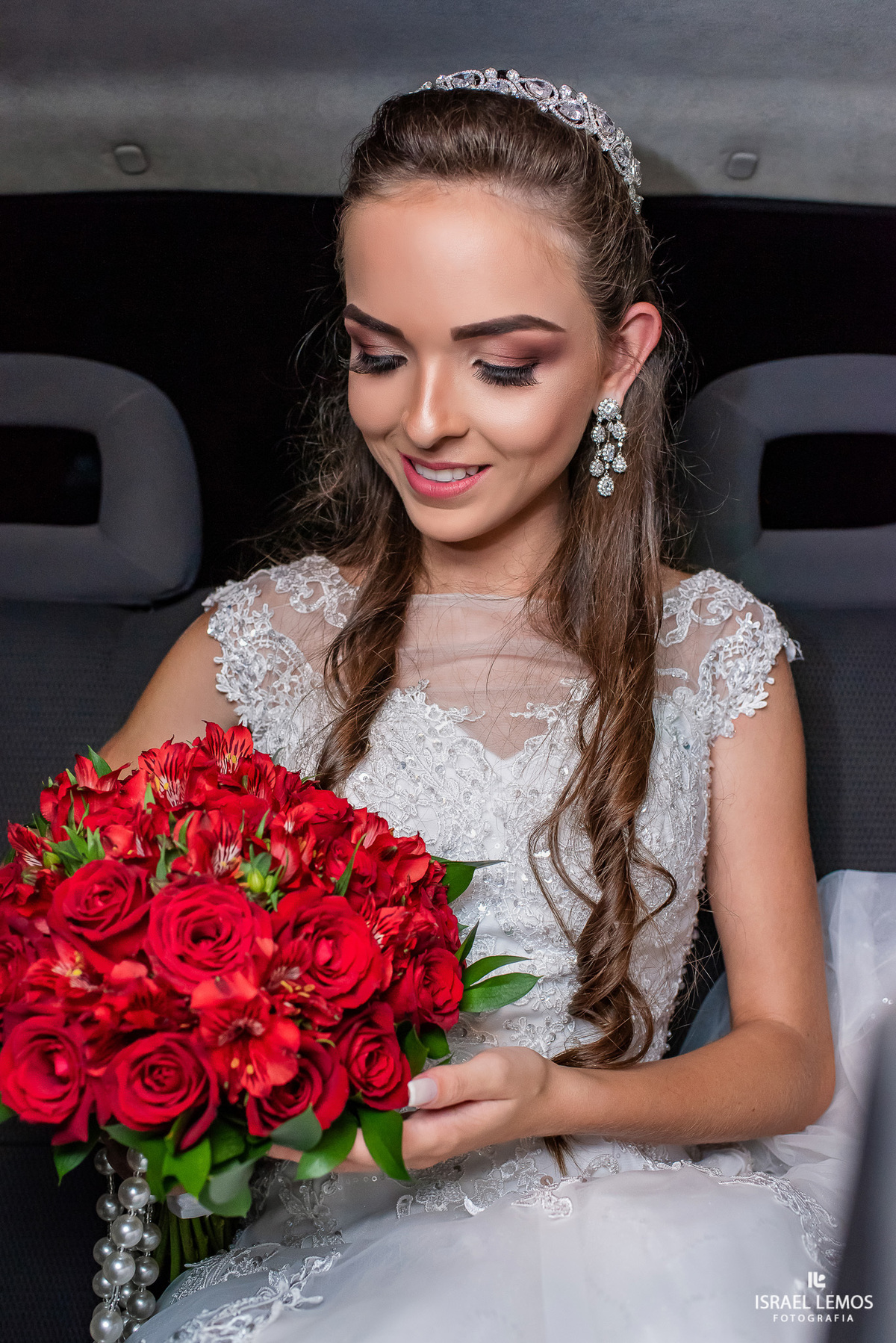 Casamento de Milena e Julio, realizado na Igreja Santo antonio na cidade de Igaratinga/MG, fotografia registrada pelo fotógrafo de casamento Israel Lemos.