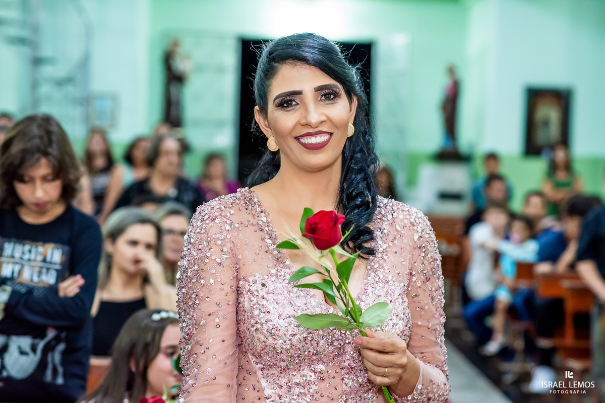 Casamento de Milena e Julio, realizado na Igreja Santo antonio na cidade de Igaratinga/MG, fotografia registrada pelo fotógrafo de casamento Israel Lemos.