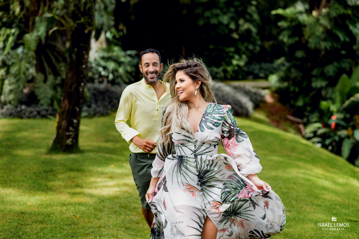 Pré casamento, realizado na cidade brumadinho no inhotim e topo do mundo, fotografia registrada pelo fotógrafo de casamento Israel Lemos.