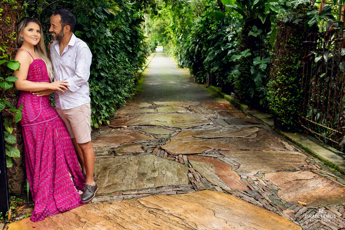 Pré casamento, realizado na cidade brumadinho no inhotim e topo do mundo, fotografia registrada pelo fotógrafo de casamento Israel Lemos.