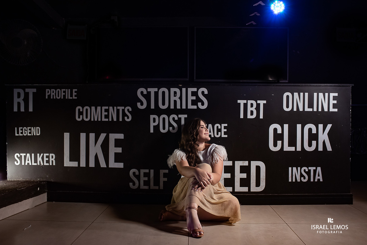 ensaio de 15 anos, realizado na cidade Belo horizonte mg fotografia registrada pelo fotógrafo de casamento Israel Lemos de Para de Minas e com produção de Paulo Vasconcelos