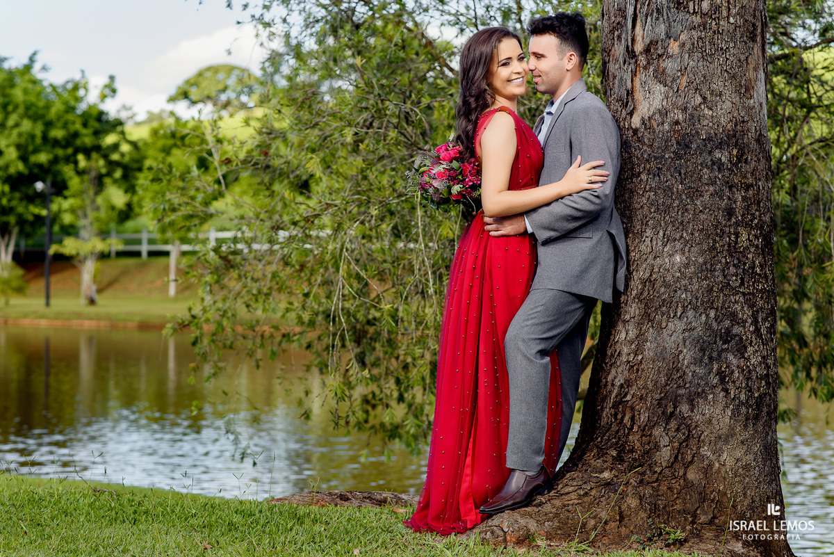  Pré casamento, realizado na cidade Para de minas MG em Minas gerais, fotografia registrada pelo fotógrafo de casamento Israel Lemos.
Com producao de Tamata Oliveira da equipe de silmaria oliveira