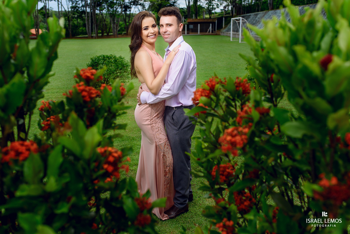  Pré casamento, realizado na cidade Para de minas MG em Minas gerais, fotografia registrada pelo fotógrafo de casamento Israel Lemos.
Com producao de Tamata Oliveira da equipe de silmaria oliveira