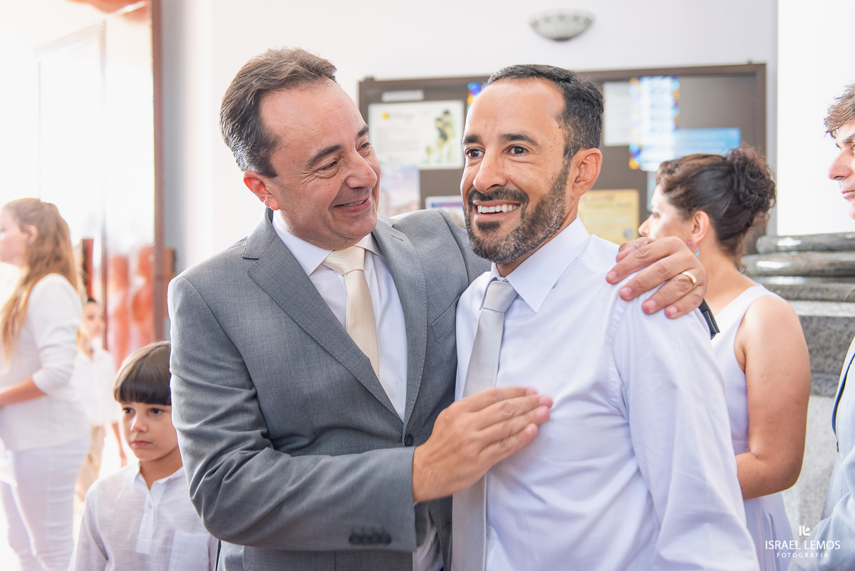 Casamento de Fran e junior realizado na Silmaria noivasna igreja sao francisco em cidade de Para de minas/MG, fotografia registrada pelo fotógrafo de casamento Israel Lemos.