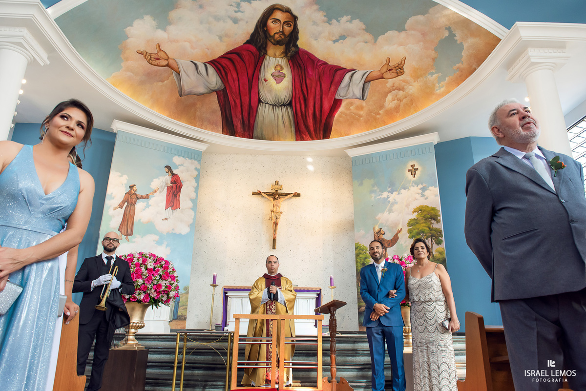 Casamento de Fran e junior realizado na Silmaria noivasna igreja sao francisco em cidade de Para de minas/MG, fotografia registrada pelo fotógrafo de casamento Israel Lemos.
