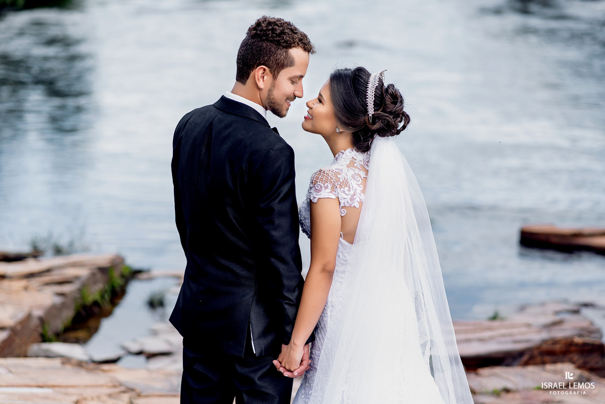 Casamento de Pablo e Isabele make de Betnia Diniz na cidade de Pitangui fotos na serra do cipo e fotografo cidade de Para de minas/MG, fotografia registrada pelo fotógrafo de casamento Israel Lemos.