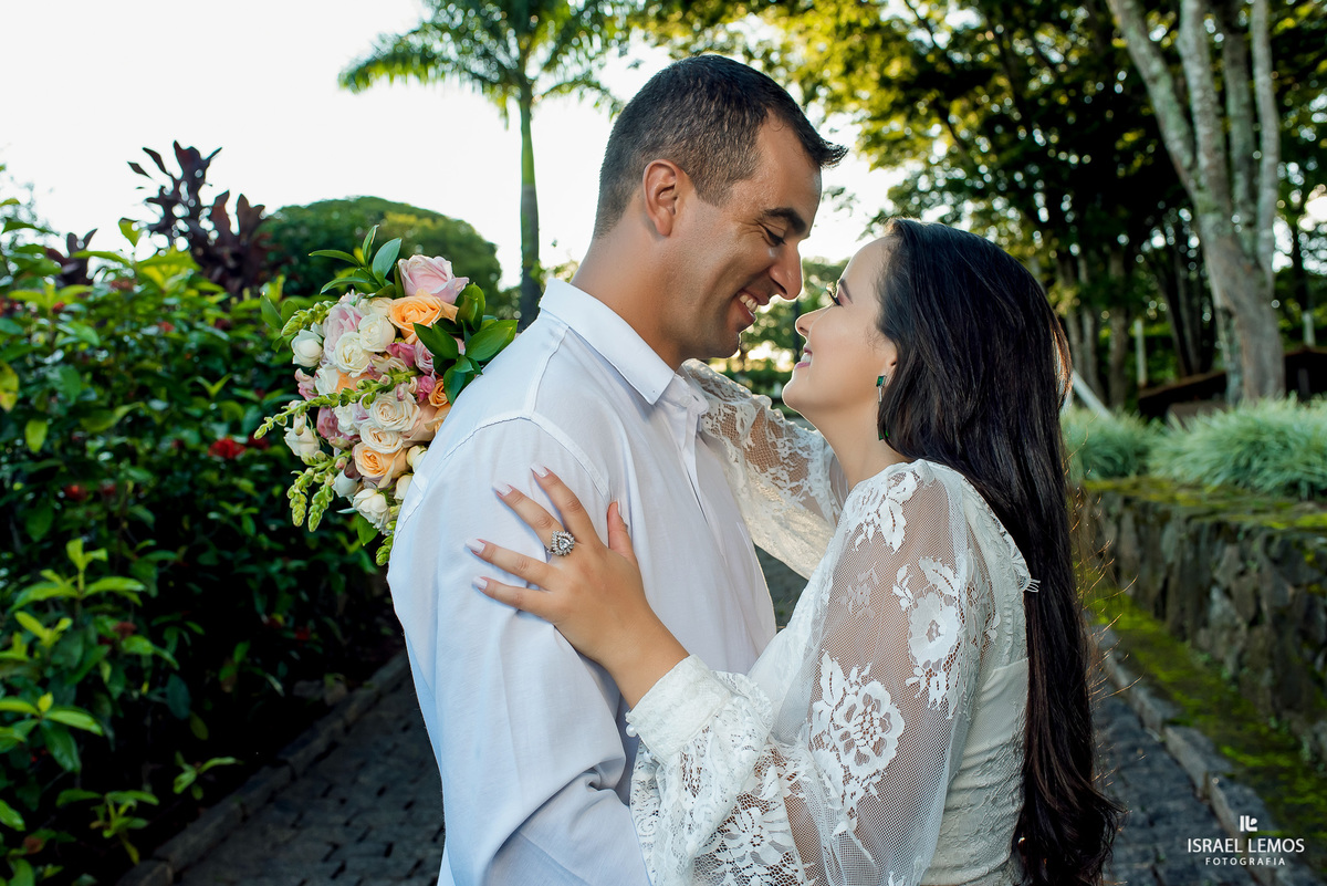 fotos de pre casamento de Alessandra xule e rafael da cidade de antunes mg tijolo fotos no shangrila e fotografo cidade de Para de minas/MG, fotografia registrada pelo fotógrafo de casamento Israel Lemos.