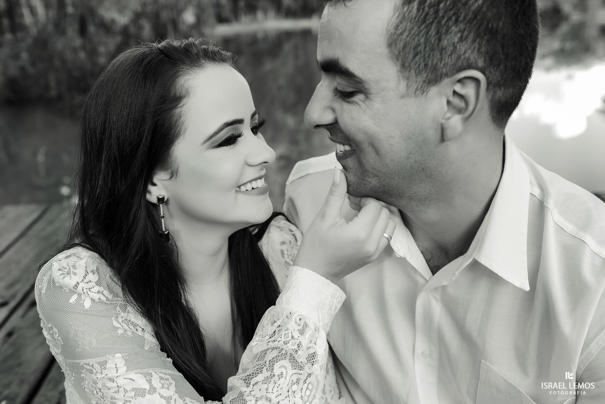 fotos de pre casamento de Alessandra xule e rafael da cidade de antunes mg tijolo fotos no shangrila e fotografo cidade de Para de minas/MG, fotografia registrada pelo fotógrafo de casamento Israel Lemos.