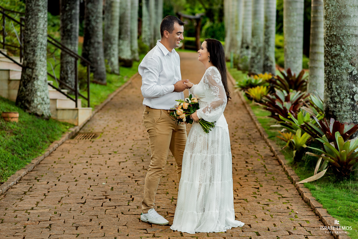 fotos de pre casamento de Alessandra xule e rafael da cidade de antunes mg tijolo fotos no shangrila e fotografo cidade de Para de minas/MG, fotografia registrada pelo fotógrafo de casamento Israel Lemos.