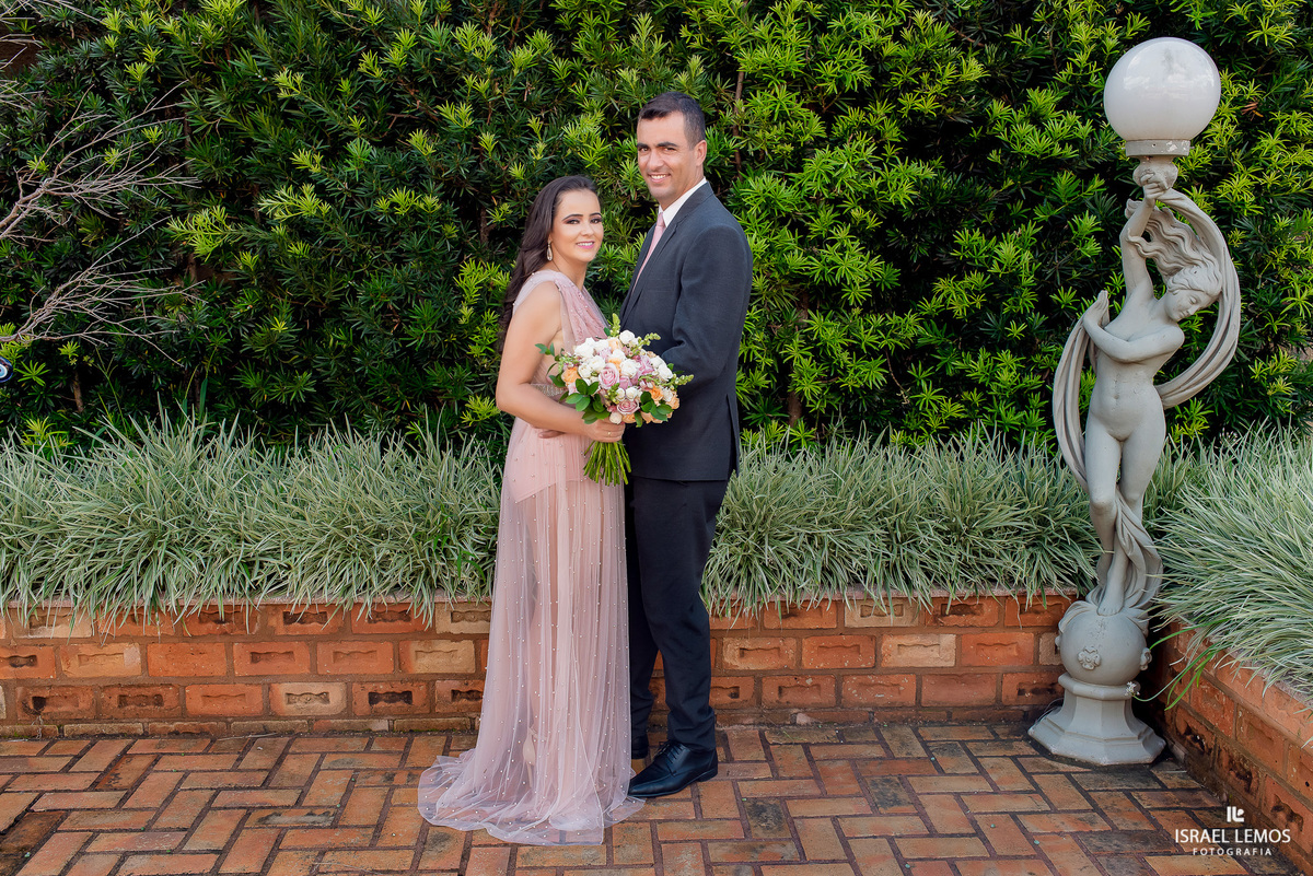 fotos de pre casamento de Alessandra xule e rafael da cidade de antunes mg tijolo fotos no shangrila e fotografo cidade de Para de minas/MG, fotografia registrada pelo fotógrafo de casamento Israel Lemos.