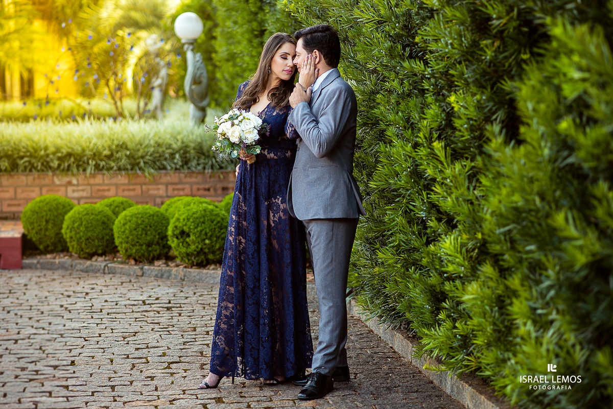 fotos de pre casamento de Rafaellem e sargento Marcelo  da stima vila do ouro da cidade de pitangui fotos no shangrila e fotografo cidade de Para de minas/MG, fotografia registrada pelo fotógrafo de casamento Israel Lemos. e Produção de Tamara oliveira 
