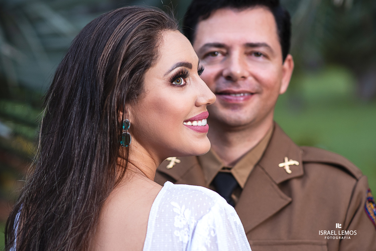 fotos de pre casamento de Rafaellem e sargento Marcelo  da stima vila do ouro da cidade de pitangui fotos no shangrila e fotografo cidade de Para de minas/MG, fotografia registrada pelo fotógrafo de casamento Israel Lemos. e Produção de Silmaria oliveira 