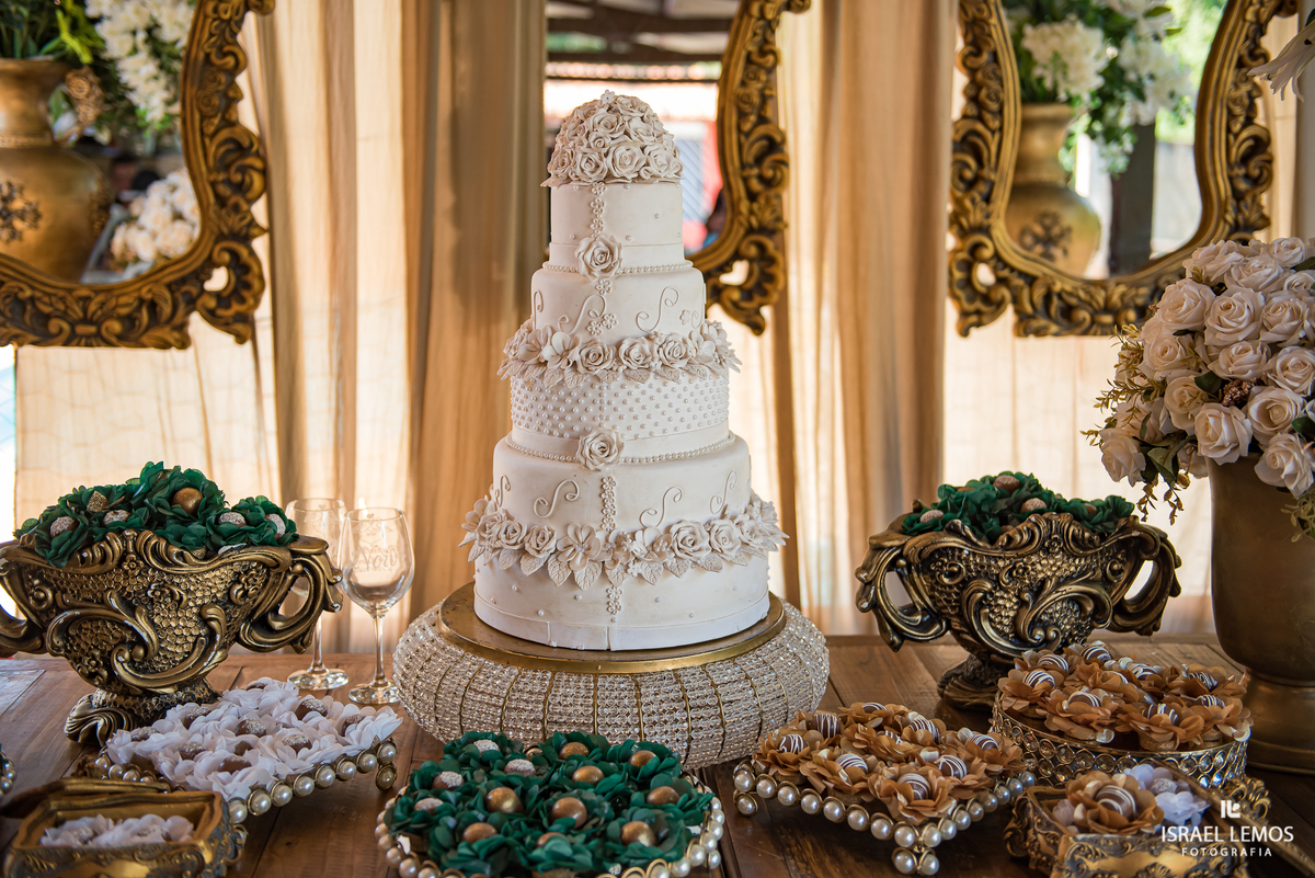 fotos do casamento de Rafaellem e sargento Marcelo  da setima vila do ouro da cidade de pitangui fotos  e fotografo cidade de Para de minas/MG, fotografia registrada pelo fotógrafo de casamento Israel Lemos. e Produção de Tamara oliveira 