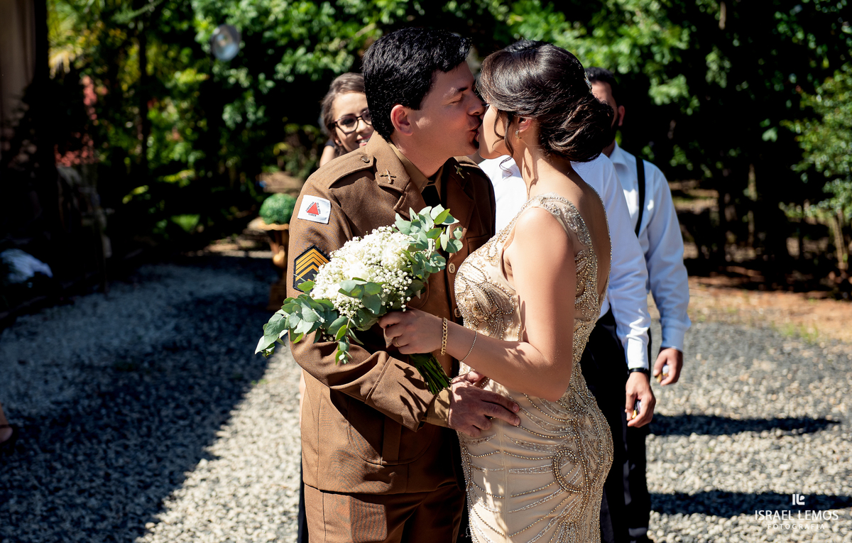 fotos do casamento de Rafaellem e sargento Marcelo  da setima vila do ouro da cidade de pitangui fotos  e fotografo cidade de Para de minas/MG, fotografia registrada pelo fotógrafo de casamento Israel Lemos. e Produção de Tamara oliveira 
