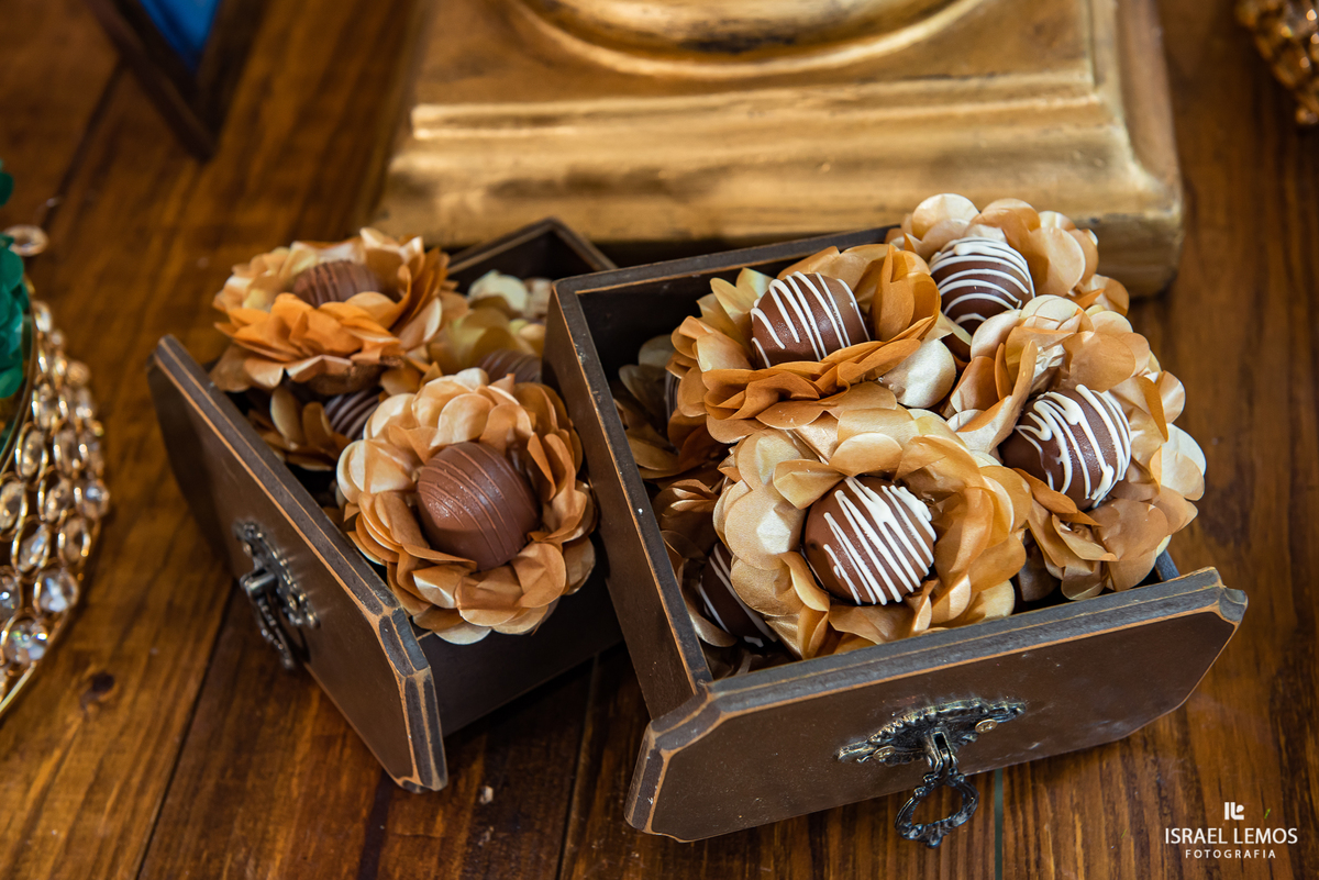 fotos do casamento de Rafaellem e sargento Marcelo  da setima vila do ouro da cidade de pitangui fotos  e fotografo cidade de Para de minas/MG, fotografia registrada pelo fotógrafo de casamento Israel Lemos. e Produção de Tamara oliveira 