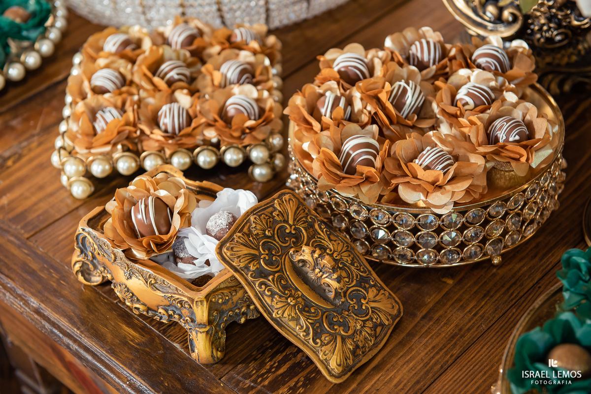 fotos do casamento de Rafaellem e sargento Marcelo  da setima vila do ouro da cidade de pitangui fotos  e fotografo cidade de Para de minas/MG, fotografia registrada pelo fotógrafo de casamento Israel Lemos. e Produção de Tamara oliveira 