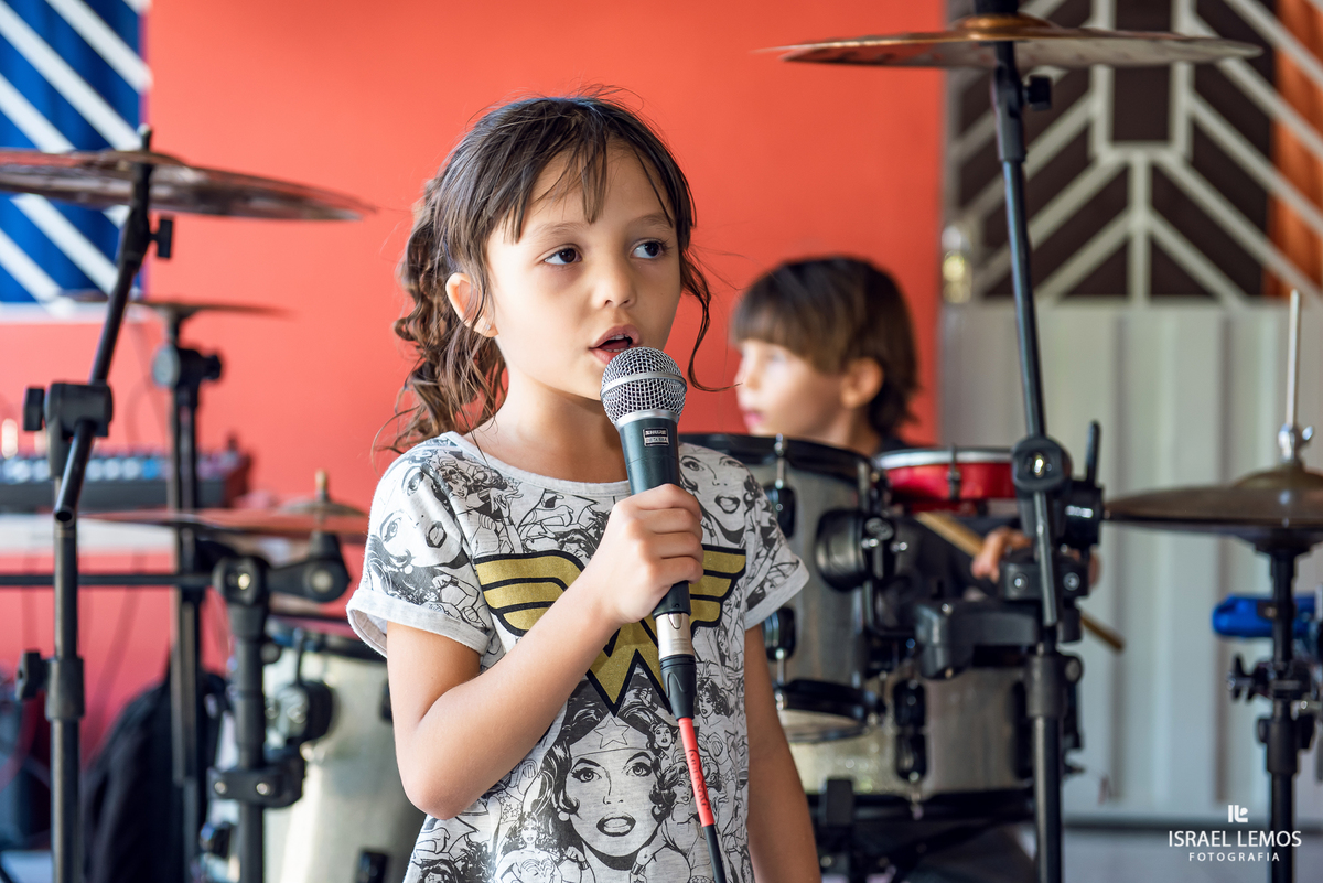 fotos do casamento de Rafaellem e sargento Marcelo  da setima vila do ouro da cidade de pitangui fotos  e fotografo cidade de Para de minas/MG, fotografia registrada pelo fotógrafo de casamento Israel Lemos. e Produção de Tamara oliveira 