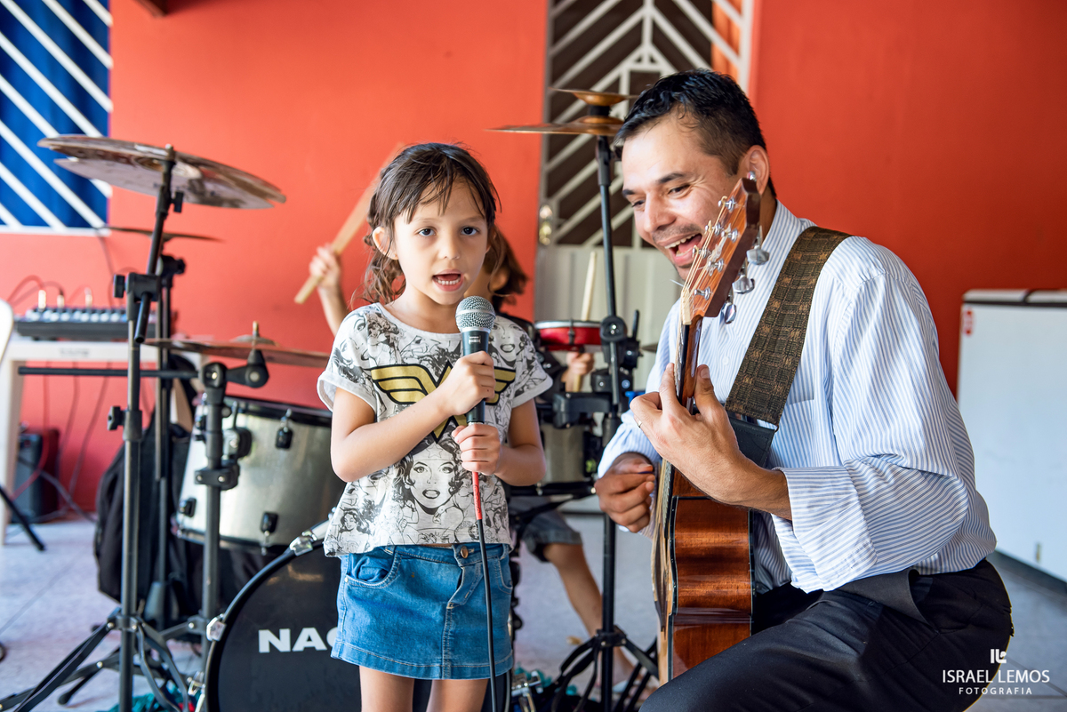 fotos do casamento de Rafaellem e sargento Marcelo  da setima vila do ouro da cidade de pitangui fotos  e fotografo cidade de Para de minas/MG, fotografia registrada pelo fotógrafo de casamento Israel Lemos. e Produção de Tamara oliveira 