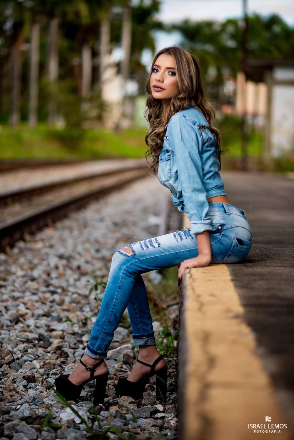 Fotos em para de minas para modelo fotografica feitas pelo fotografo de modelos de para de minas Israel lemos