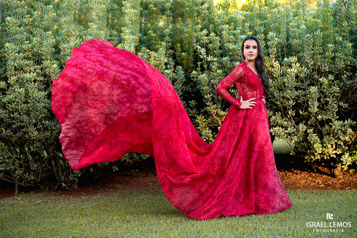 Fotos de 15 anos de Marcela com produção de roupas em para de minas Carllos nogueira fotos feitas pelo fotografo de Para de Minas MG Israel Lemos o melhor da cidade