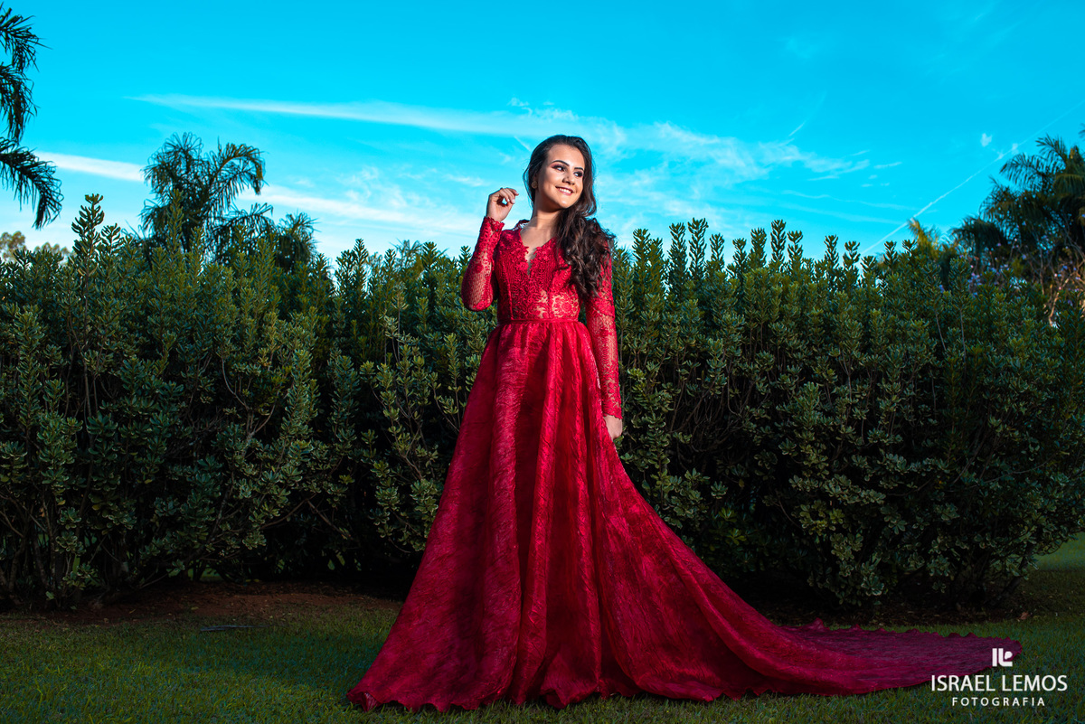 Fotos de 15 anos de Marcela com produção de roupas em para de minas Carllos nogueira fotos feitas pelo fotografo de Para de Minas MG Israel Lemos o melhor da cidade