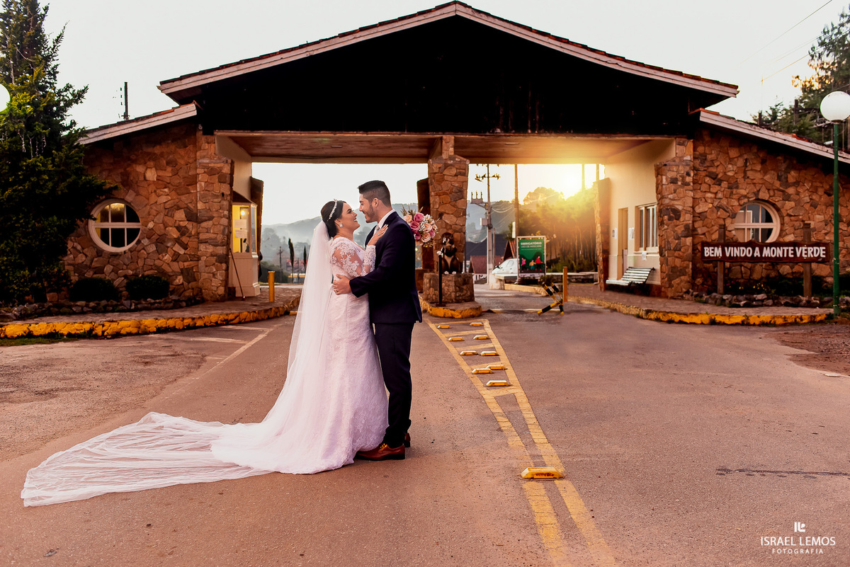 fotos de save the date pre casamento na cidade de Monte Verde pelo fotografo Israel Lemos 