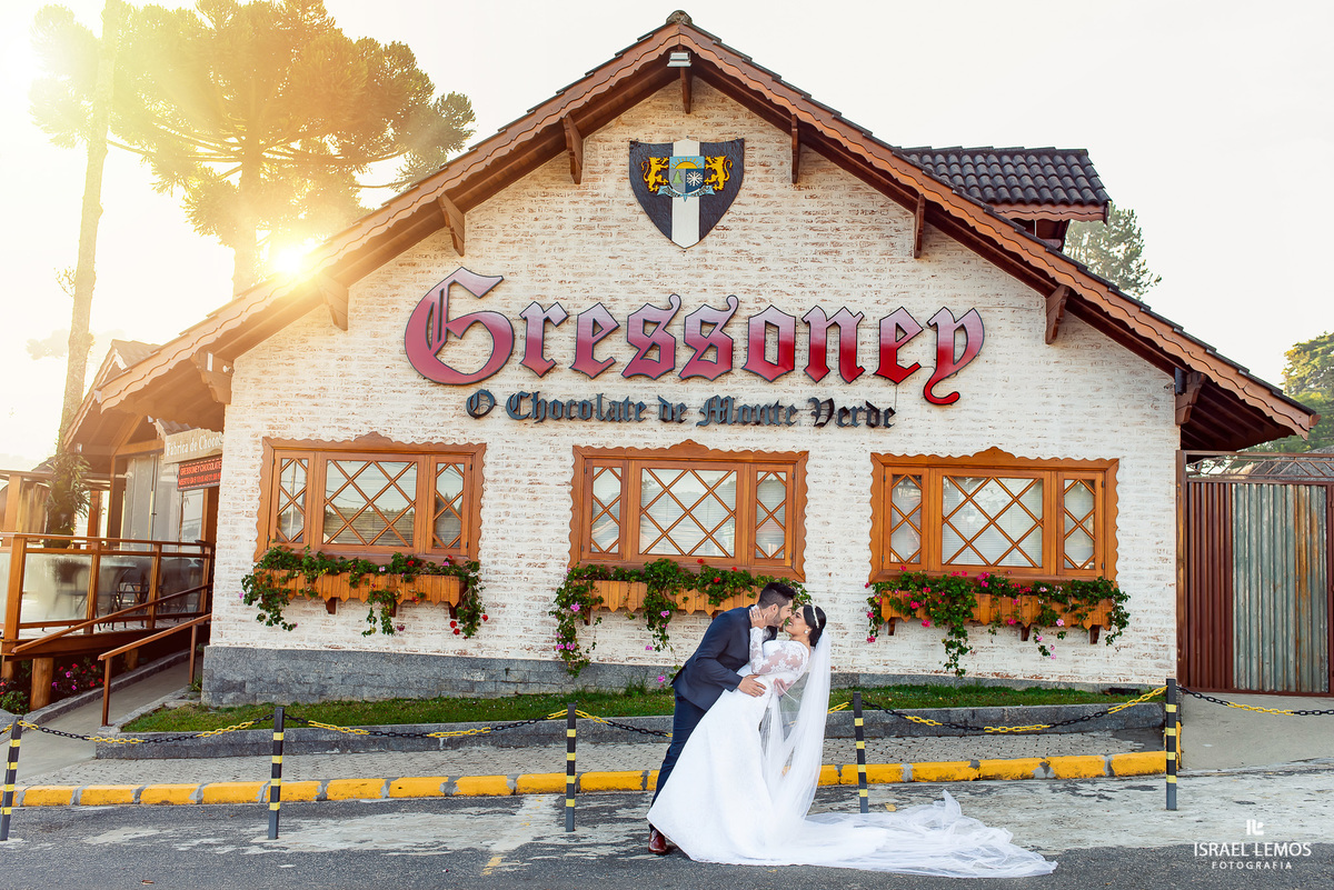 fotos de save the date pre casamento na cidade de Monte Verde pelo fotografo Israel Lemos  GRESSONEY