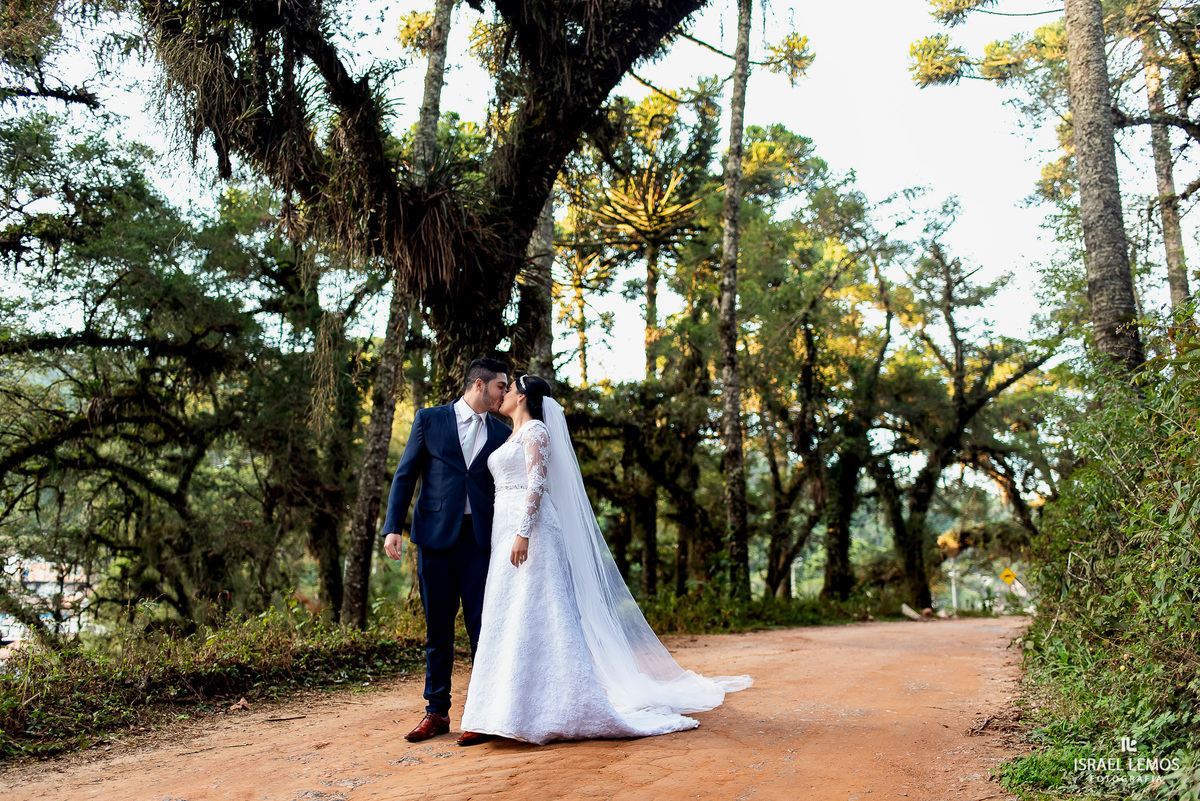 fotos de save the date pre casamento na cidade de Monte Verde pelo fotografo Israel Lemos 
