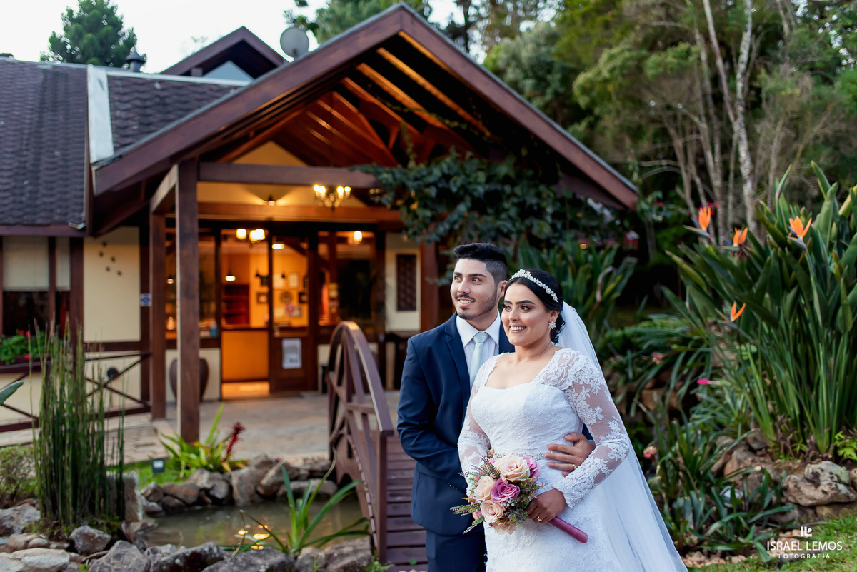 fotos de save the date pre casamento na cidade de Monte Verde pelo fotografo Israel Lemos 