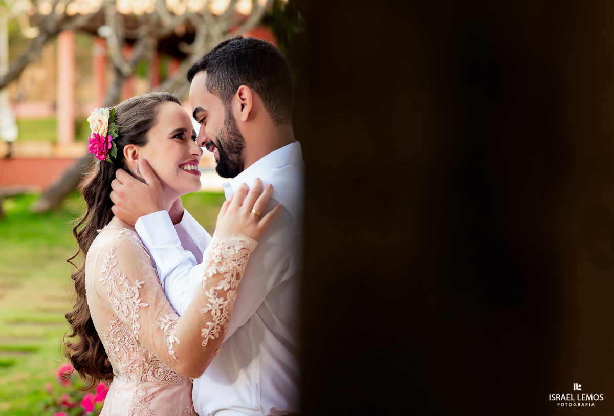Fotografo de casamentos da cidade de Para de minas e região casal Ian e Carol da cidade vizinha  com produção de roupa de maquiagem by Paulo Vasconcelos foto e video para casamento
Buque de Gra decor