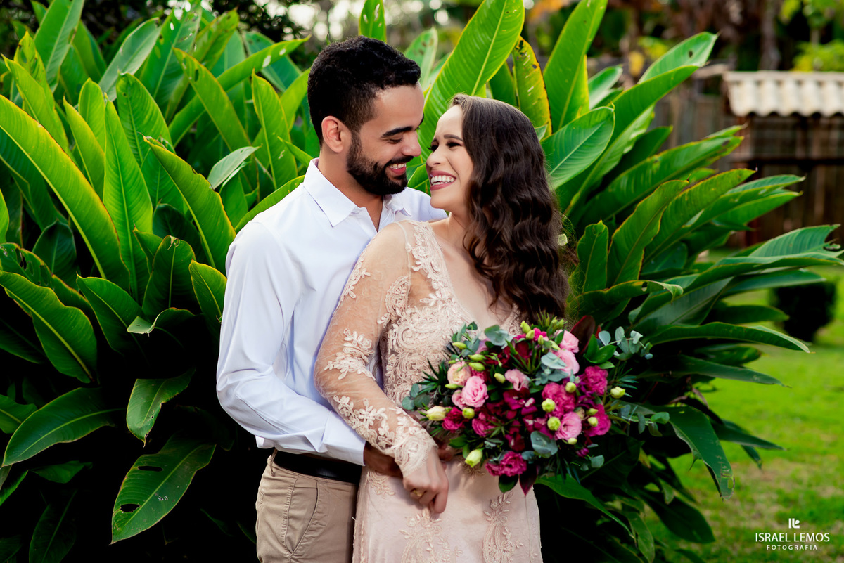 Fotografo de casamentos da cidade de Para de minas e região casal Ian e Carol da cidade vizinha  com produção de roupa de maquiagem by Paulo Vasconcelos foto e video para casamento
Buque de Gra decor