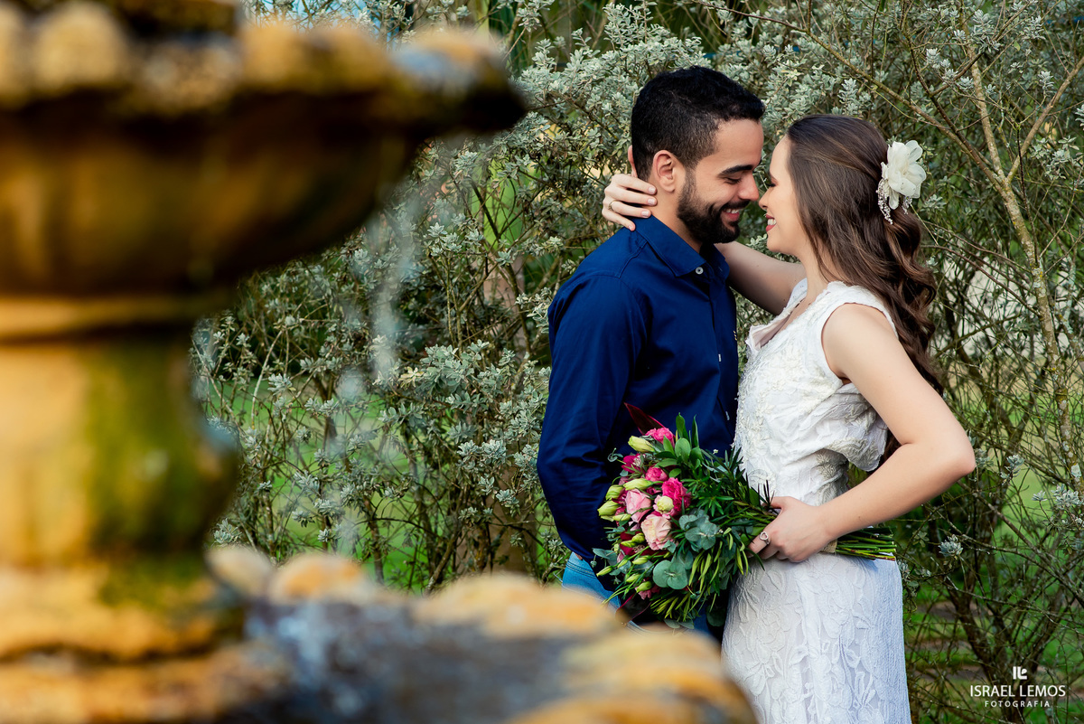 Fotografo de casamentos da cidade de Para de minas e região casal Ian e Carol da cidade vizinha  com produção de roupa de maquiagem by Paulo Vasconcelos foto e video para casamento
Buque de Gra decor