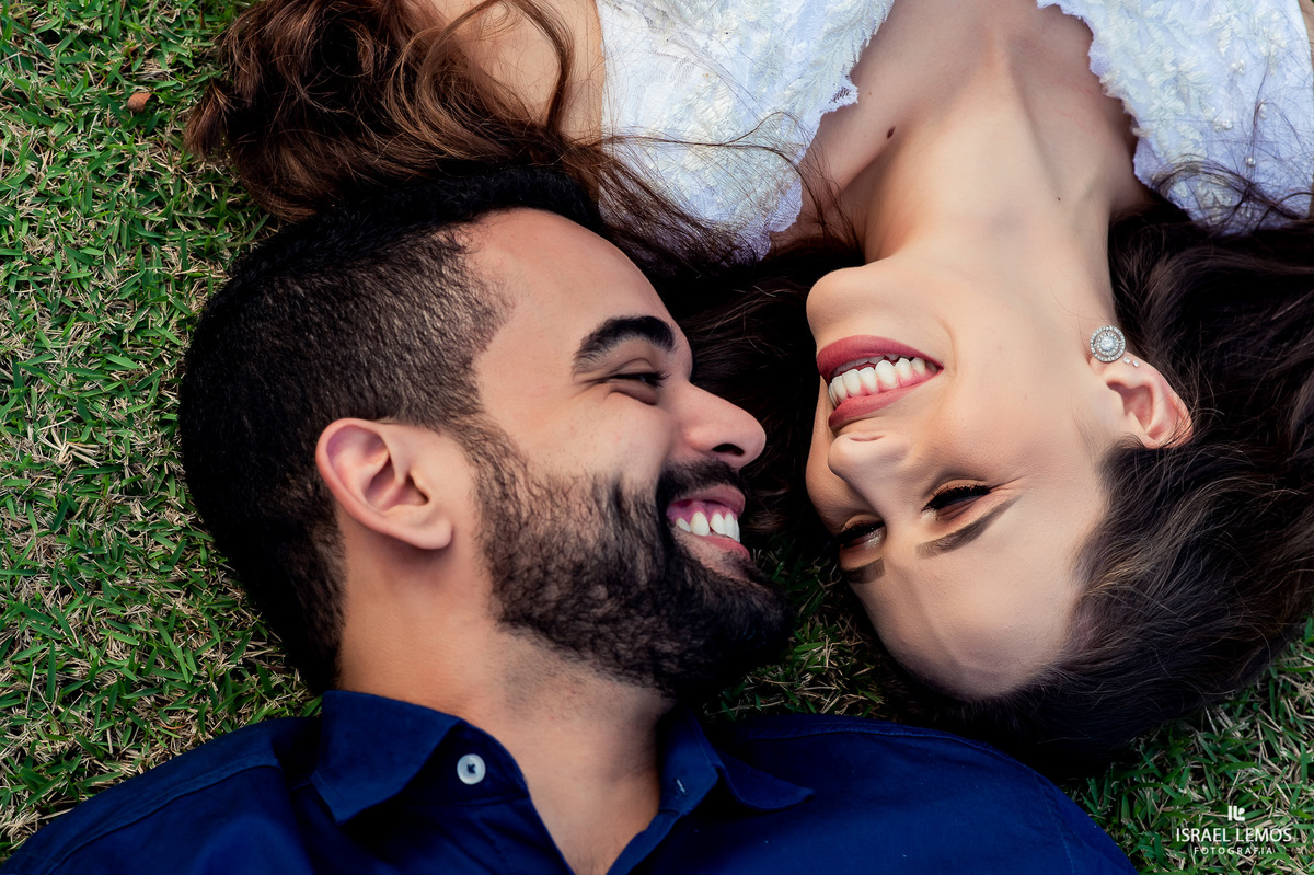 Fotografo de casamentos da cidade de Para de minas e região casal Ian e Carol da cidade vizinha  com produção de roupa de maquiagem by Paulo Vasconcelos foto e video para casamento
Buque de Gra decor