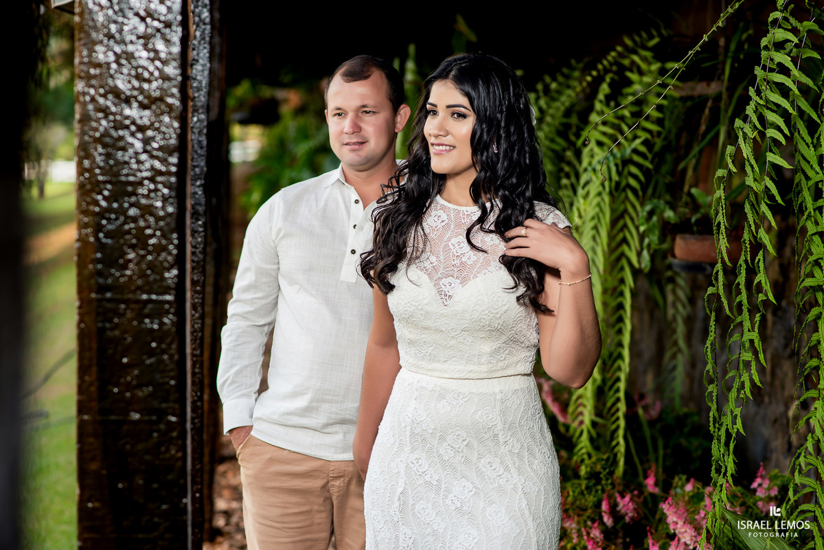 Fotografo de casamentos da cidade de Para de minas e região casal Mariana e Ramon da cidade vizinha de Pitangui   com produção de roupa de maquiagem by Carlos nogueira foto e video para casamento
