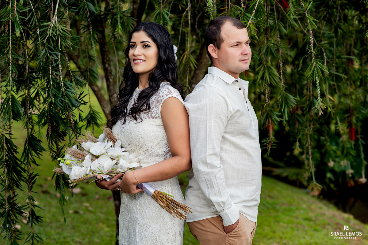 Fotografo de casamentos da cidade de Para de minas e região casal Mariana e Ramon da cidade vizinha de Pitangui   com produção de roupa de maquiagem by Carlos nogueira foto e video para casamento