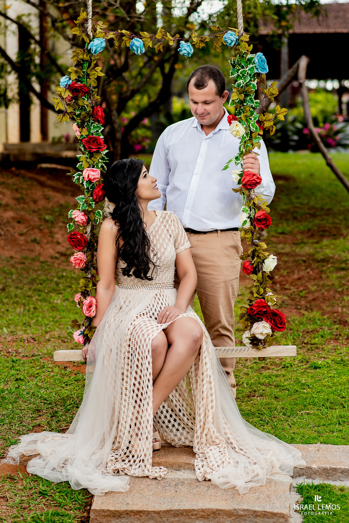 Fotografo de casamentos da cidade de Para de minas e região casal Mariana e Ramon da cidade vizinha de Pitangui   com produção de roupa de maquiagem by Carlos nogueira foto e video para casamento